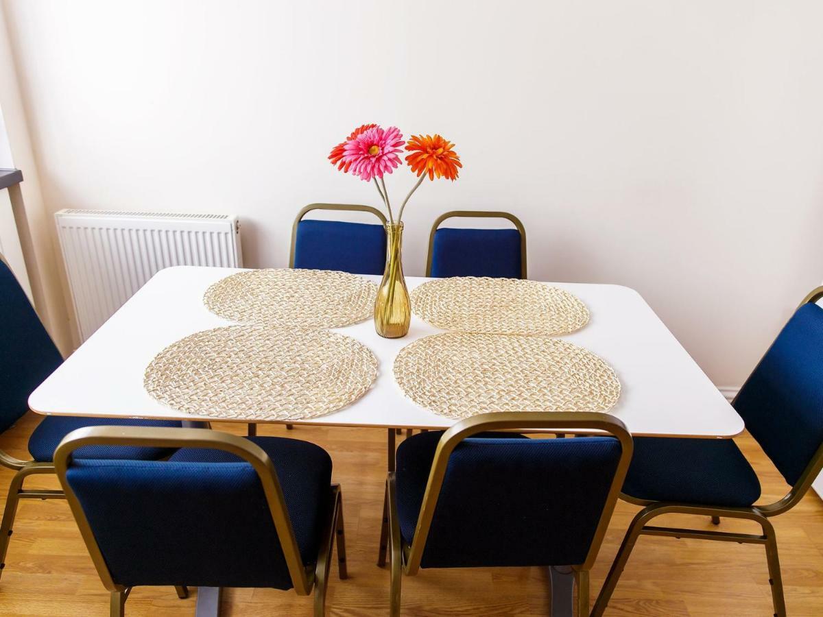 Mandeville Rooms Northolt  Værelse billede